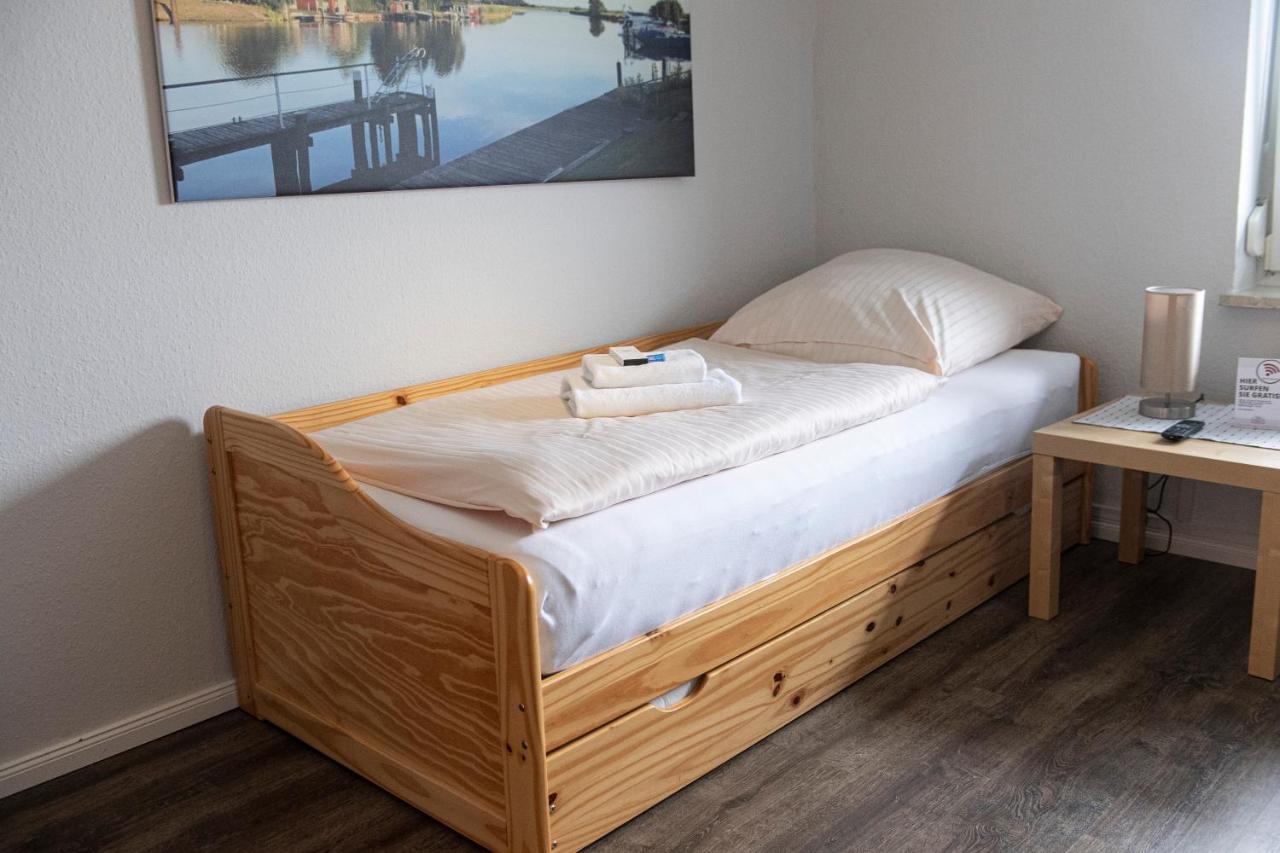 Zum Alten Faehrhaus - Bed & Breakfast Wrohm Екстер'єр фото